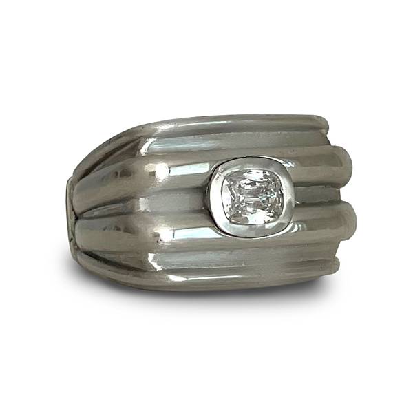 Natalia Pas platinum ring