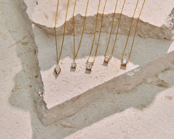 Matilde five stones