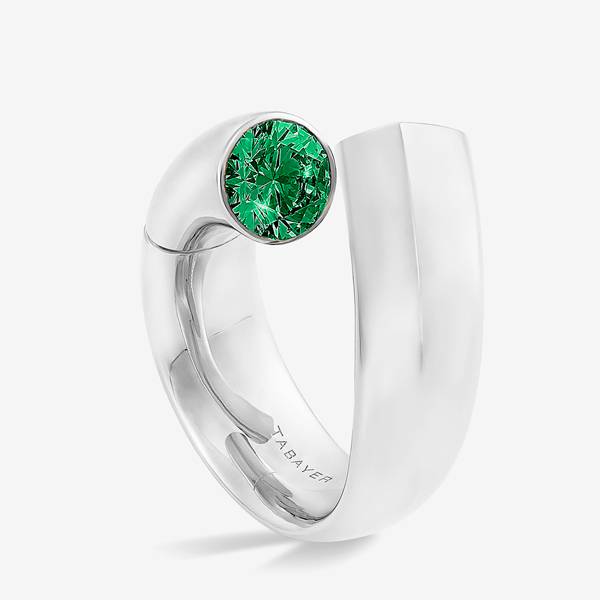 Tabayer Oera emerald ring