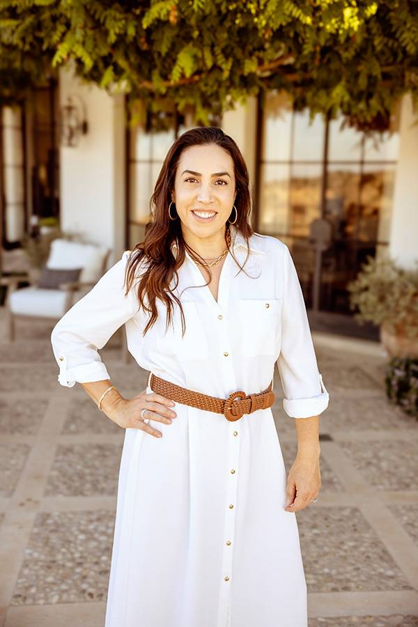 Nadine Tacorian Arzerounian
