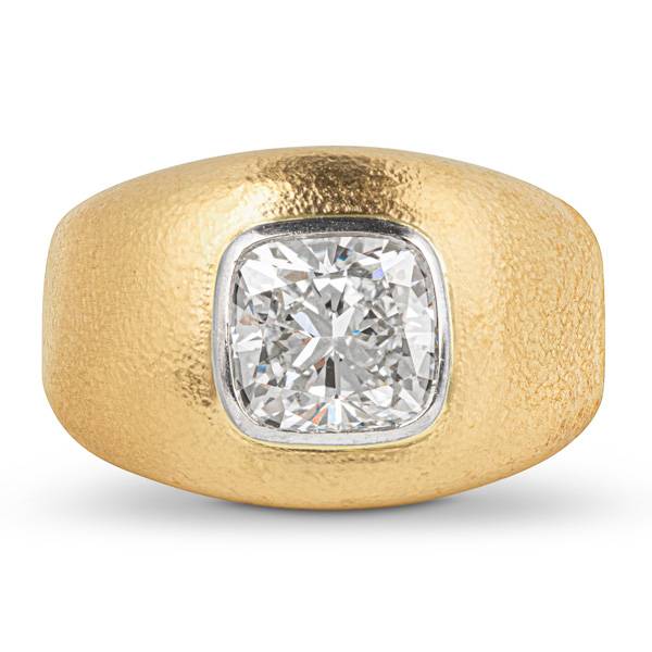 Jessie Thomas cushion bombe ring