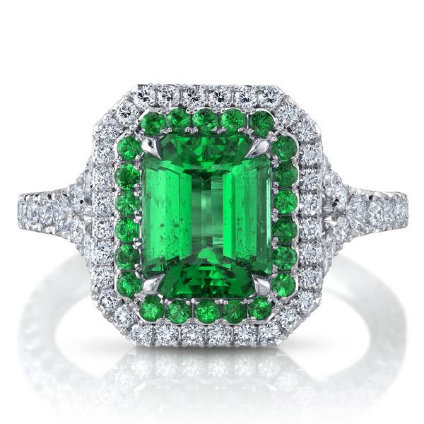 Omi Prive emerald ring