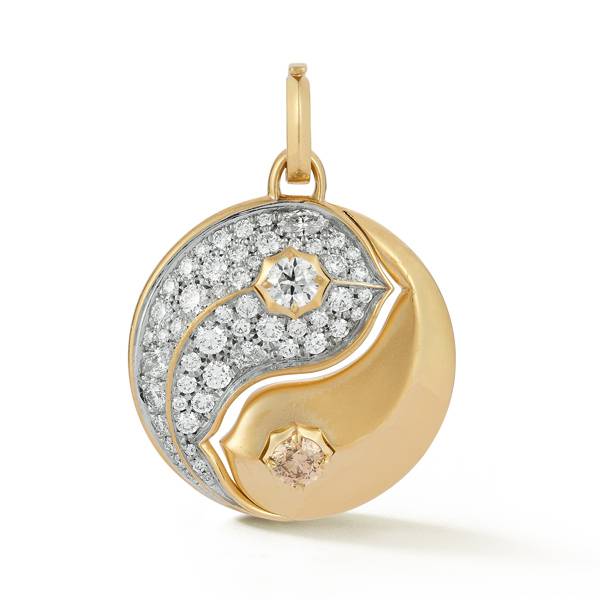 Jade Trau yin yang