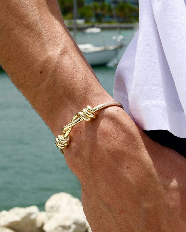 Entangled Knot Bracelet Luis Morais