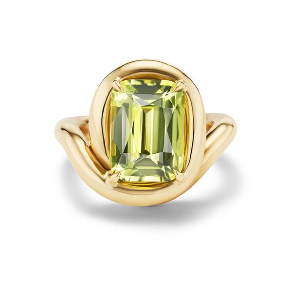 Vanessa Fernandez ring