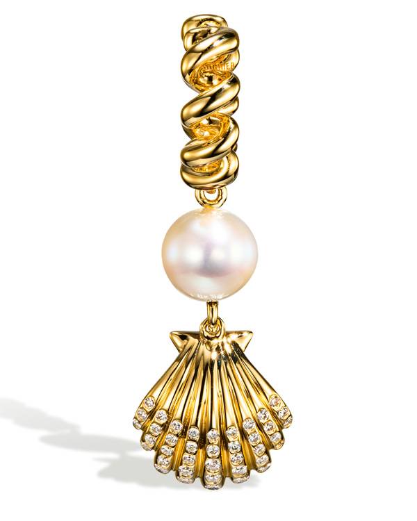 Boochier beach earring