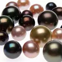 Various coloured pearls