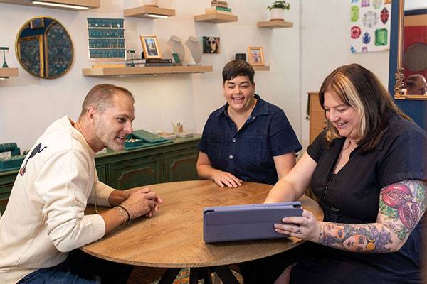 Chouette store meeting