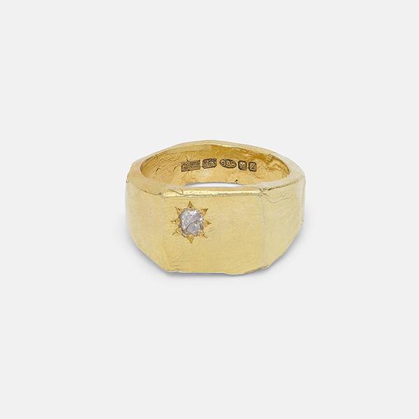 The Ouze gold signet ring