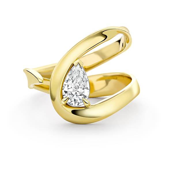 Isabella Hewitt Doux ring