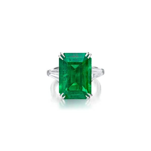 emerald ring
