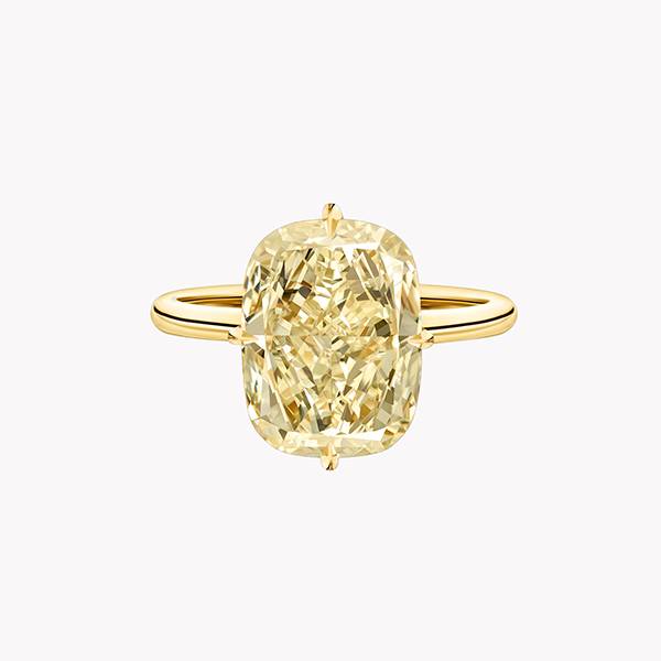 Material Good yellow diamond ring