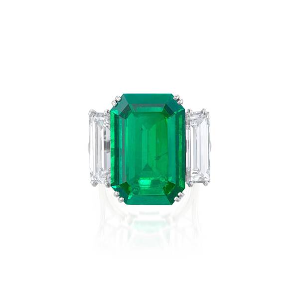 emerald ring