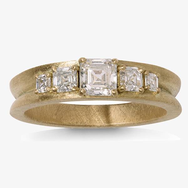 Sarah Struassberg Gemma ring