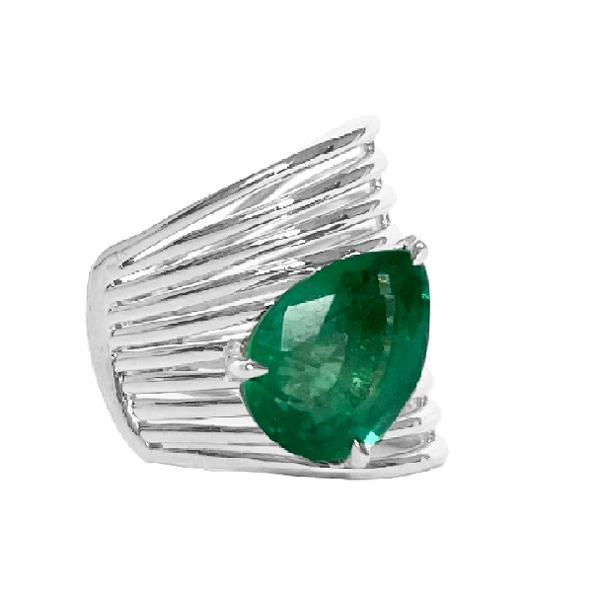 Stone emerald ear cuff