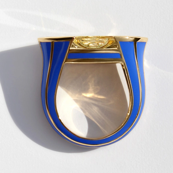 Matilda Bardet Bubble quartz ring side