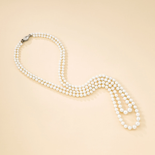 pearl necklace