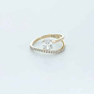 Oval Diamond Ring