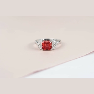 Red Asscheer Diamond Ring