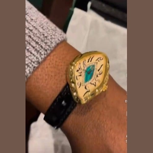 Paradoxe Diamond Watch