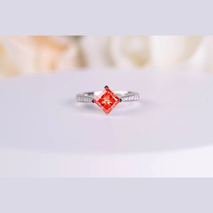 Red Asscheer Diamond Ring