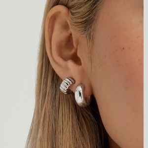 Chunky Medium Hoops Sterling Silver