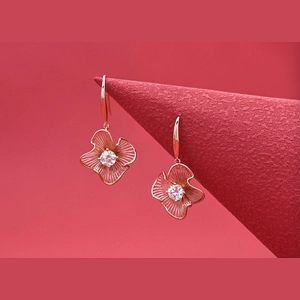 Flower Round Diamond Earring