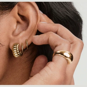 Charlotte Bold Hoops  5.0  $128 Material  18k Gold Vermeil