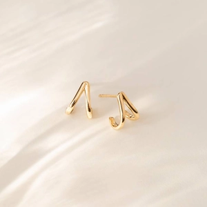 14K Yellow GoldZuri Huggie Earrings