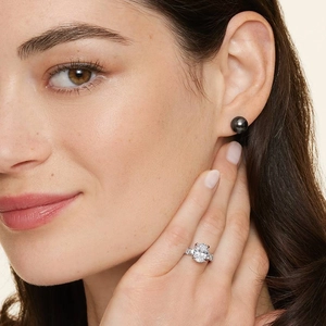 14K White GoldBlack Tahitian Pearl Stud Earrings (8.5-9mm)
