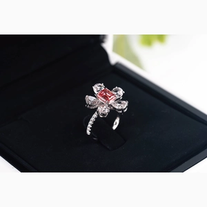 Red Radiant Diamond Ring