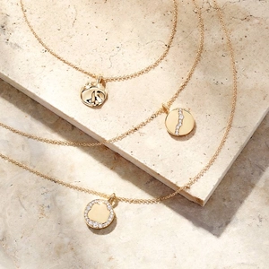 14K Yellow GoldOro Pendant
