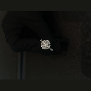 Classic Flower Round Diamond Ring