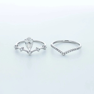 Paired Pear/Round Diamond Ring
