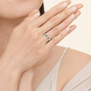 Luxe Stevie Lab Emerald and Lab Diamond Toi et Moi Ring