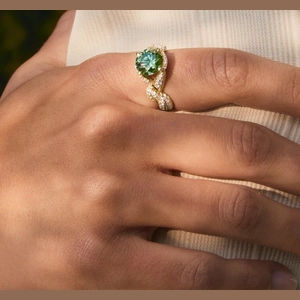 Jane Goodall Olive Branch Lab Diamond Cocktail Ring (3 3/4 ct. tw.) in 18K Yellow Gold