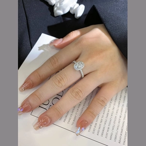 Classic Oval Diamond Ring