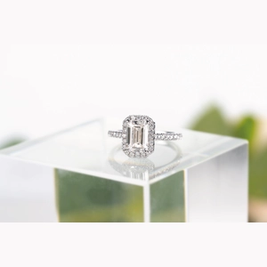 Emerald Diamond Ring
