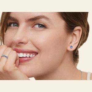 Solitaire Sapphire Stud Earrings in 18K White Gold