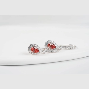 Red Pear Diamond Earings