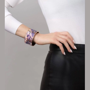 Bordered Bangle Diva