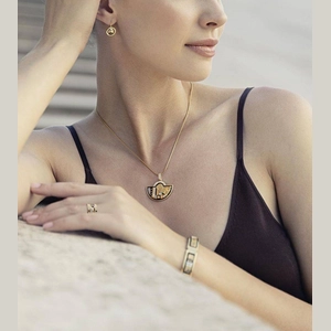 Pendant Small Half-Moon