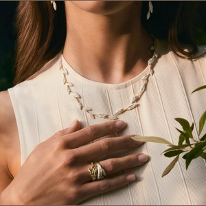 Jane Goodall Pavé Olive Branch Lab Diamond Ring (7/8 ct. tw.) in 14K Yellow Gold