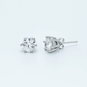 Round Diamond Earring