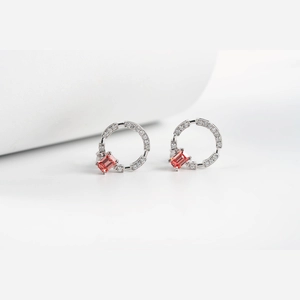 Red Emerald Diamond Earings