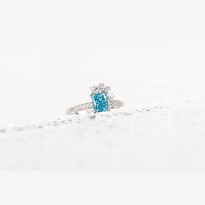 Blue Radiant Diamon Ring