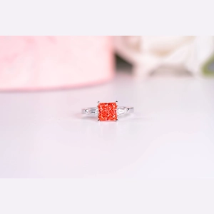 Red Asscheer Diamond Ring