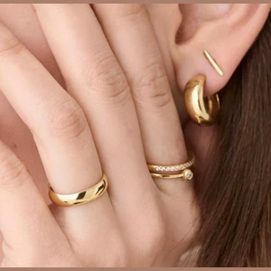 4mm Curve Band 14k Yellow Gold