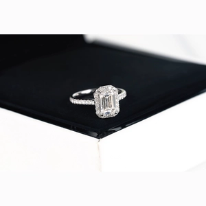 Emerald Diamond Ring
